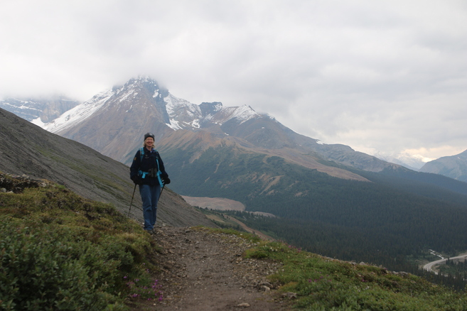 Walking down from Parker ridge