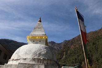 Stupa in Thulo Gumela