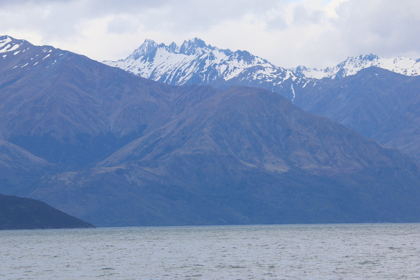 View across Lake Wanaka