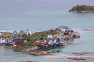 Looking down from Hillesøya